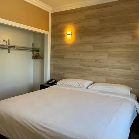Garden Suite Hotel And Resort-2